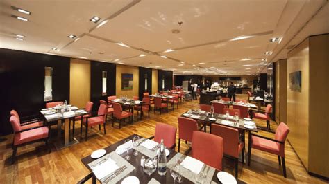 The Advantages of Energy Efficient LED Restaurant Lighting | Relumination