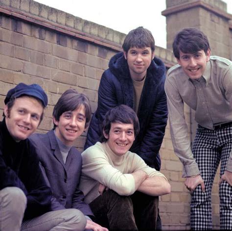 The Hollies: best songs · discography · lyrics