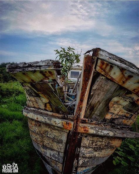 Abandoned boat | Abandoned places, Abandoned, Boat