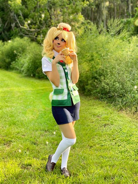 [Self] Isabelle from Animal Crossing : r/cosplay