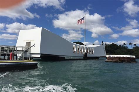 Pearl Harbor memorial in O‘ahu | TheList.Travel