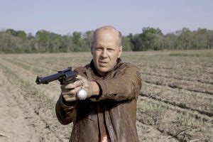 Looper delivers tense, high-quality action | Daily Trojan