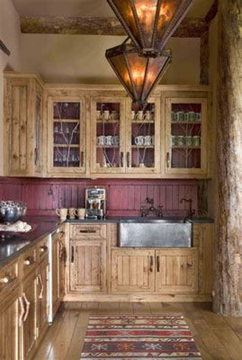 Popular Rustic Kitchen Cabinet Should You Love 32 - SWEETYHOMEE