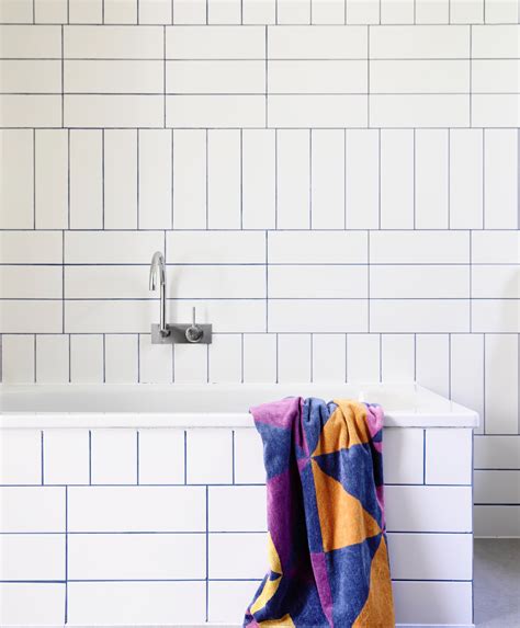 Think Outside the Subway: 17 Bathroom Tile Ideas & Trends | Bathroom ...