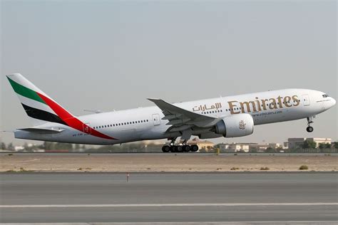 Emirates Fleet Boeing 777-200LR Details and Pictures