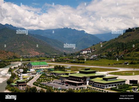 The Paro airport in Bhutan Stock Photo - Alamy