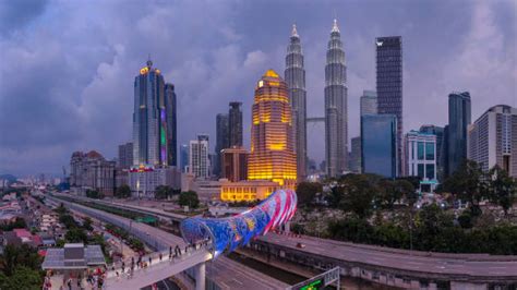 Kl Skyline Night Stock Photos, Pictures & Royalty-Free Images - iStock