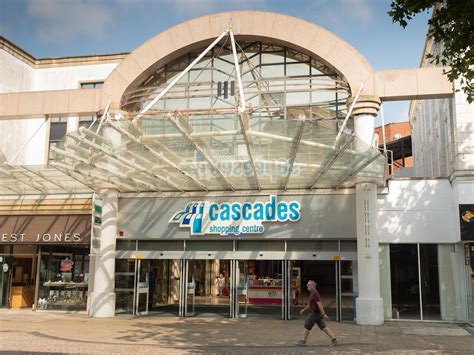 Firefighters called to incident at Cascades Shopping Centre in ...