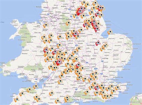 UK flood warnings MAP: 280 flood alerts across UK - is YOUR area at ...