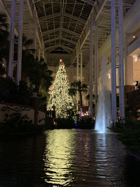 When Does Opryland Hotel Decorate For Christmas 2024 Calendar - Candy ...