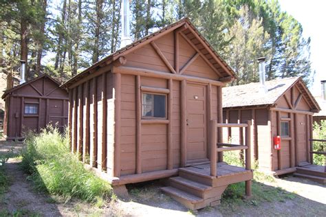 Roosevelt Lodge Cabins – Yellowstone Reservations-