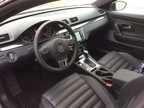 Car Review: Volkswagen midsize sedan combines style and practicality ...