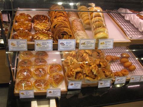 PARIS BAGUETTE, New York City - 7th Ave, Midtown - Updated 2024 ...