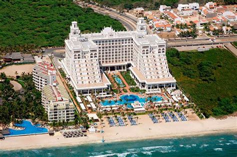 Ubicado en Nuevo Vallarta, Mexico, el Hotel Riu Palace Pacífico (Todo ...