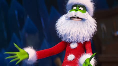 Benedict Cumberbatch is a mean one in 'The Grinch'