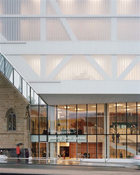 Geelong Arts Centre / Hassell | ArchDaily