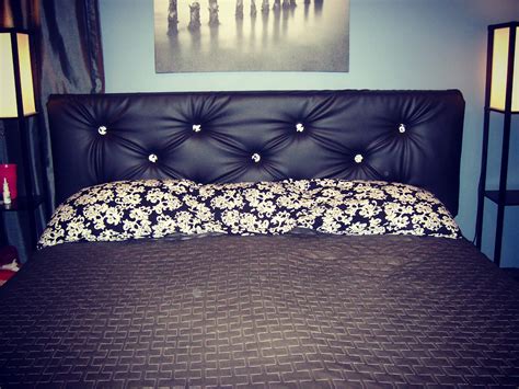 For the love...: For the love of Tufted Headboards