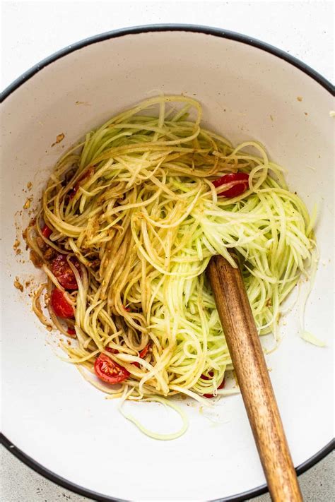 Papaya Salad Recipe - Fit Foodie Finds