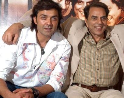 Bobby Deol Family Photos, Wife, Son, Father, Brother, Age, Height, Bio