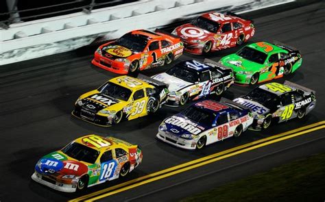 NASCAR Windows 11/10 Theme - themepack.me