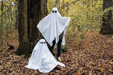 Ghost challenge. Ghosts in white sheets and sunglasses. JPG (987890 ...