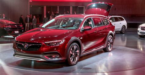 Review: 2018 Buick Regal TourX sport wagon delivers room, style value