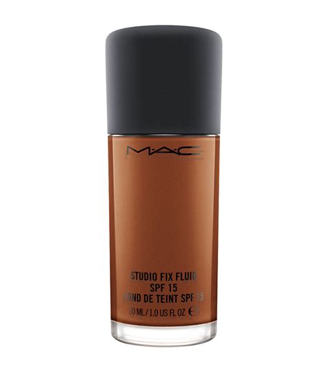 The 17 Best Foundations for Dark Skin Tones (MUAs Agree) | Who What Wear