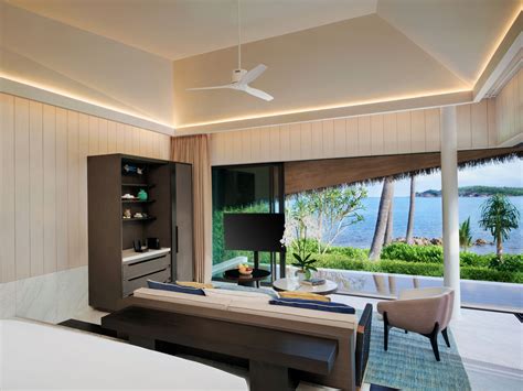 Relax in Luxury: Oceanfront Pool Villas, Suites, and Rooms | Hyatt ...