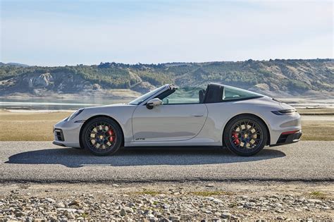 Porsche 911 2022 Targa