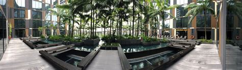 Review of the Crowne Plaza Changi Airport Hotel - The Occasional Traveller