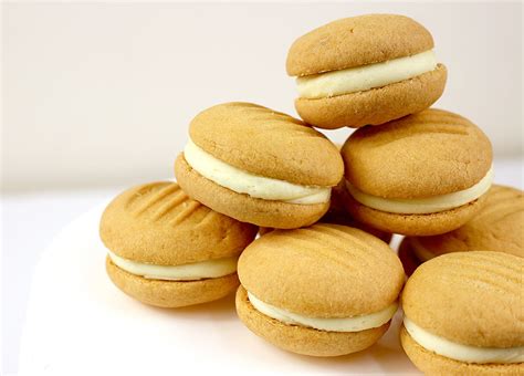 Custard Creams – Baking Sinsations