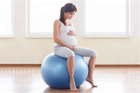 Best Yoga Poses to Ease Back Pain in Pregnant Women - Ozark Orthopaedics