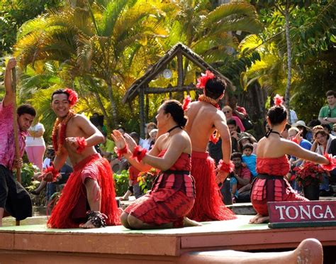 Polynesian Cultural Center - HNL Shore Excursions | Carnival Cruise Line