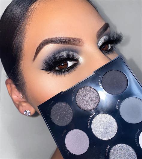 Grey eyeshadow image by Leslie Gutierrez on Beauty Palette Looks in ...