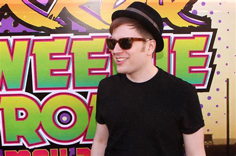 Fall Out Boy’s Patrick Stump & Wife Welcome Baby Boy, Share Pic – Billboard