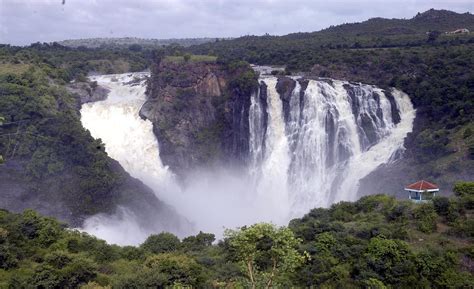 Most Popular Waterfalls in Karnataka, You Must Visit!