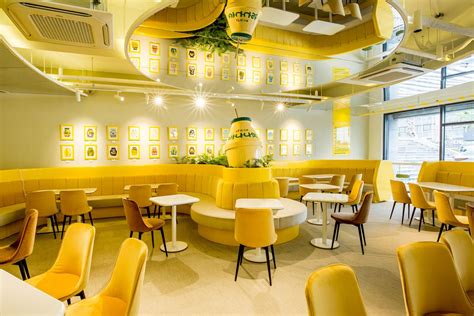 YELLOW CAFÉ – STUDIOHJRK