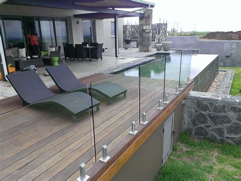 Frameless Glass Pool Fence | Demax Arch | Balustrade design, Railing ...