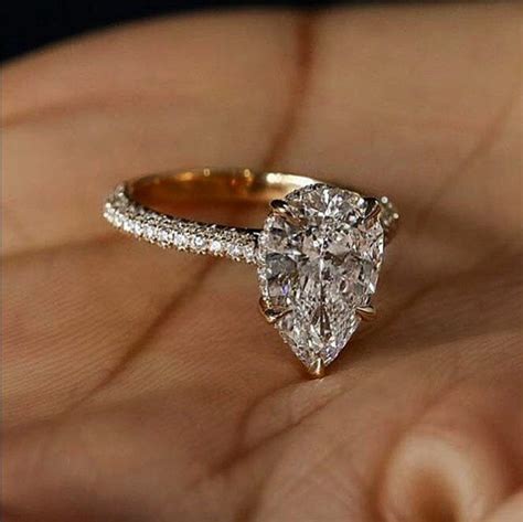 32 Stunning Pear Shaped Diamond Engagement Rings - The Glossychic