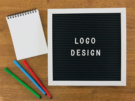 How to Make a Logo: 4 Different Options - Bittbox