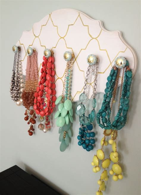 Lovely for Less: DIY Necklace Holder