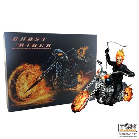 Hot Toys Ghost Rider : Ghost Rider With Hellcycle MMS133 - Toys Apollo