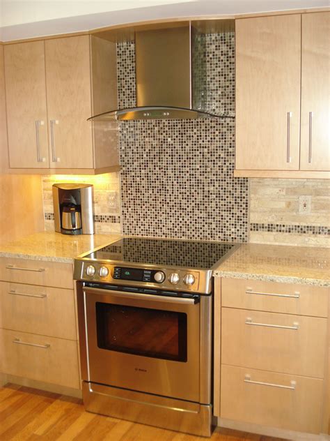 Glass mosaic & stone | Unique kitchen backsplash, Stone backsplash ...