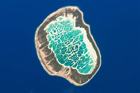 Atoll Reef Definition