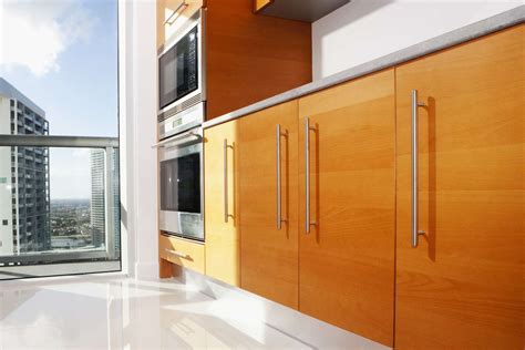 Slab Cabinet Door Basics and Pros and Cons