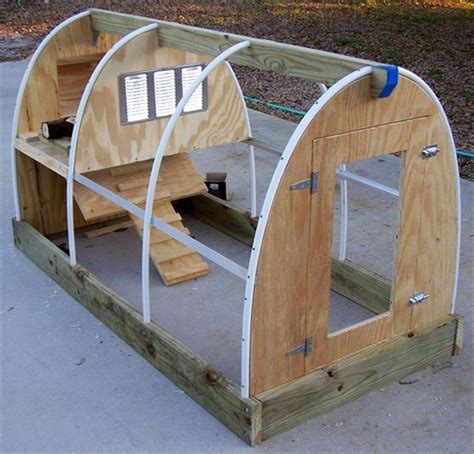 25+ Attractive Low-Budget DIY Chicken Coop Design Ideas | Simple ...