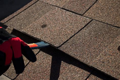 How to Replace Roof Shingles - Asphalt Shingle Roof Repair Tips - IKO