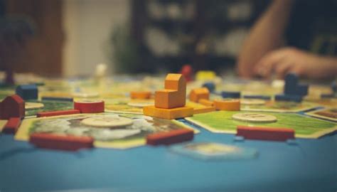 Top 3 Great Party Board Games to Play! – BoardGamesNMore