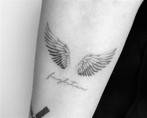 10 Best Tiny Angel Wings Tattoo Ideas That Will Blow Your Mind ...