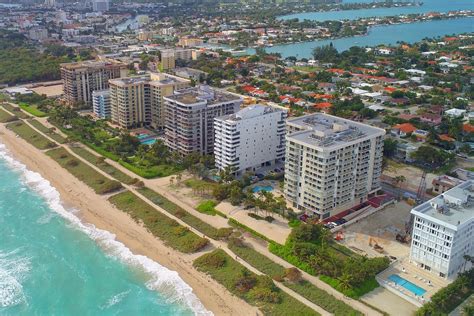 Surfside in Miami - A Cool Beach Town with a Glamourous History - Go Guides